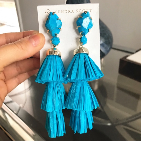Kendra Scott Jewelry - 🆕KENDRA SCOTT DENISE STATEMENT AQUA EARRINGS